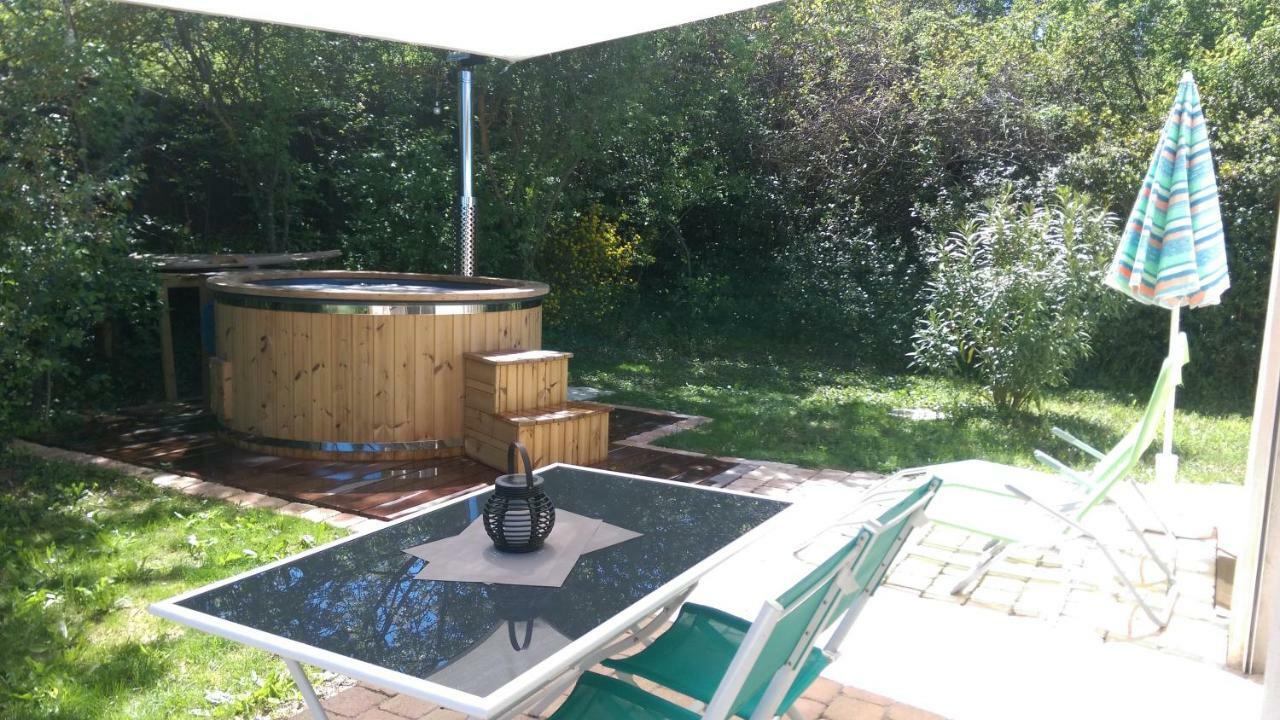 Spa Cabanon De Charme - Le Garagai Meyreuil Buitenkant foto