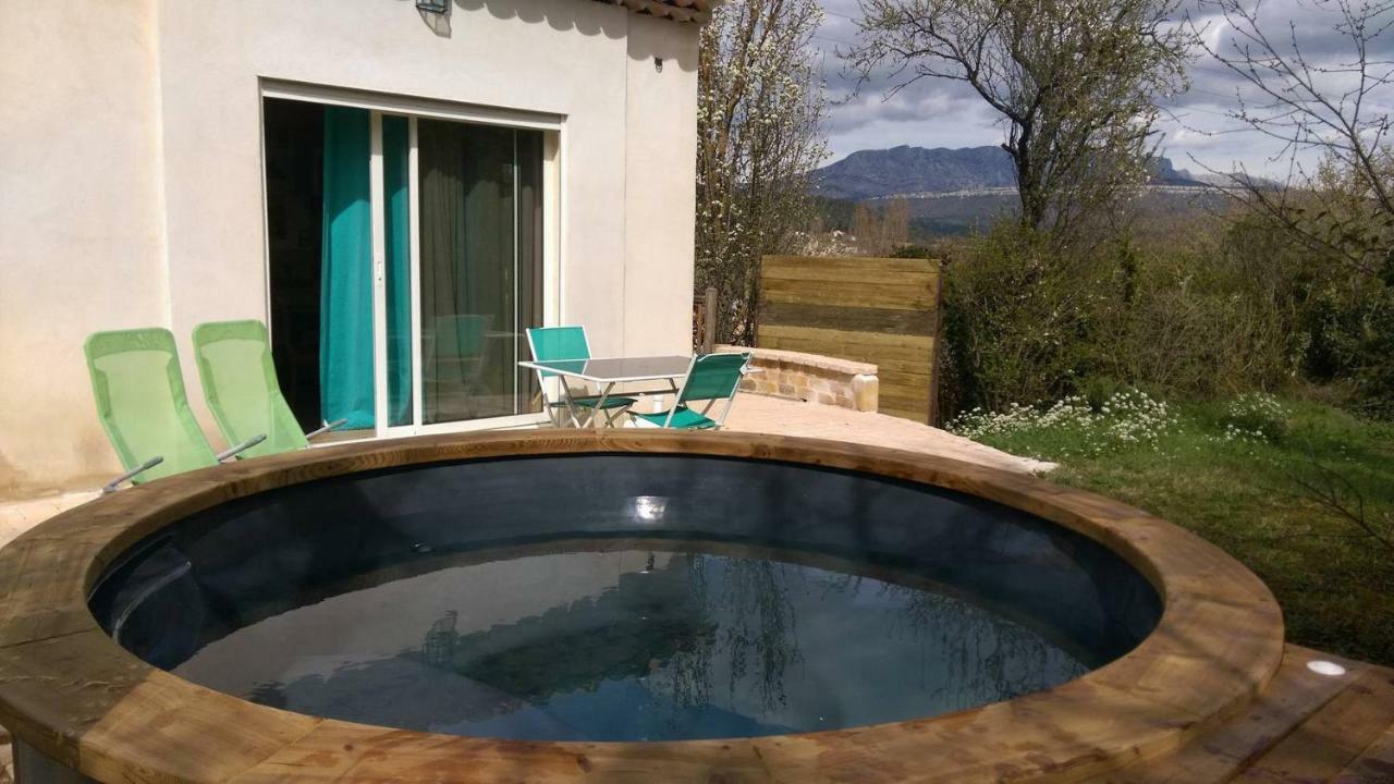 Spa Cabanon De Charme - Le Garagai Meyreuil Buitenkant foto